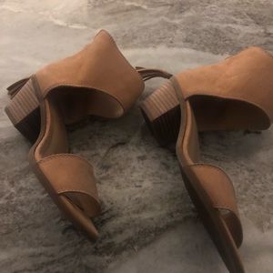 Lucky Brand Sandals. Size 7